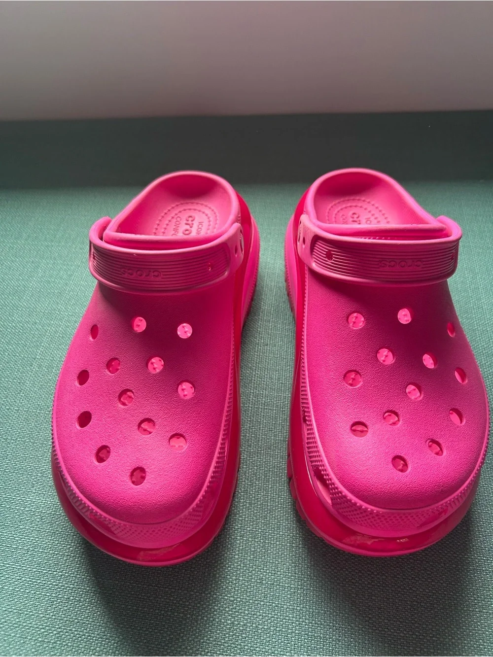 CROCS Platform Clog Sandals in Hot Pink